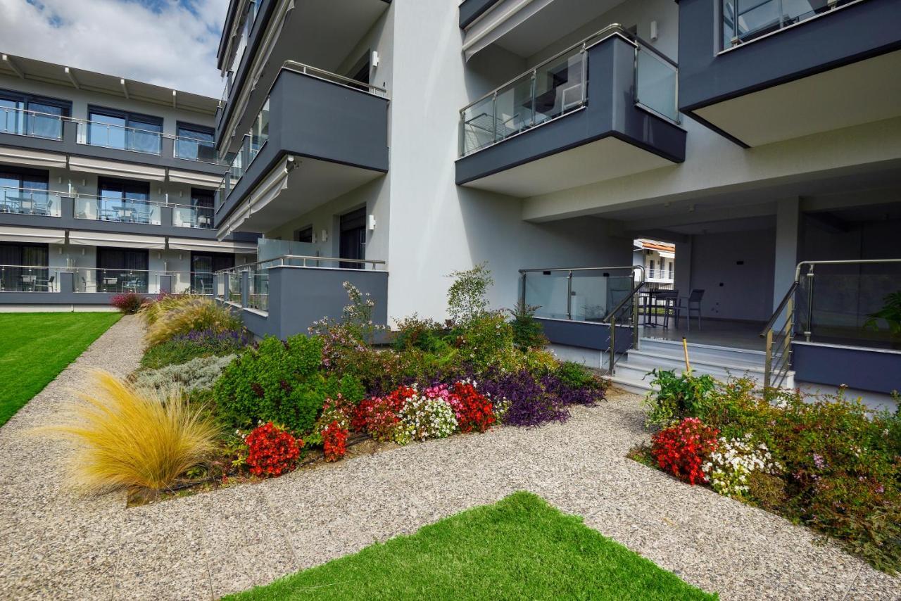 Botanica Luxury Suites Neos Marmaras Buitenkant foto