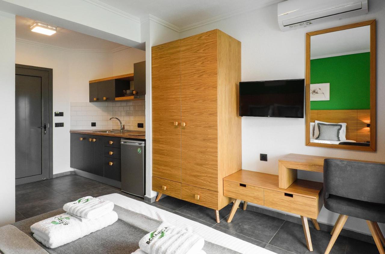 Botanica Luxury Suites Neos Marmaras Buitenkant foto