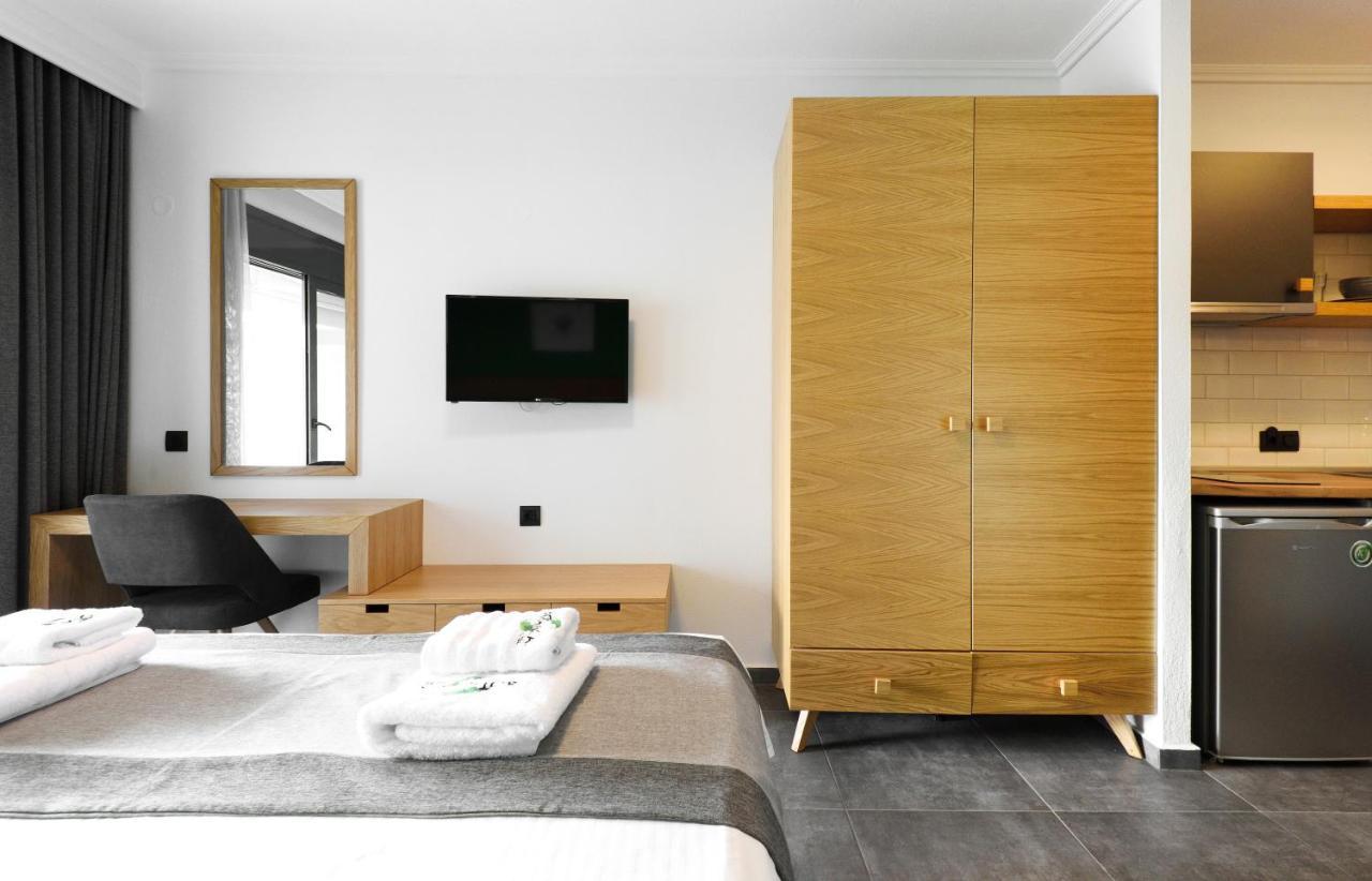Botanica Luxury Suites Neos Marmaras Buitenkant foto