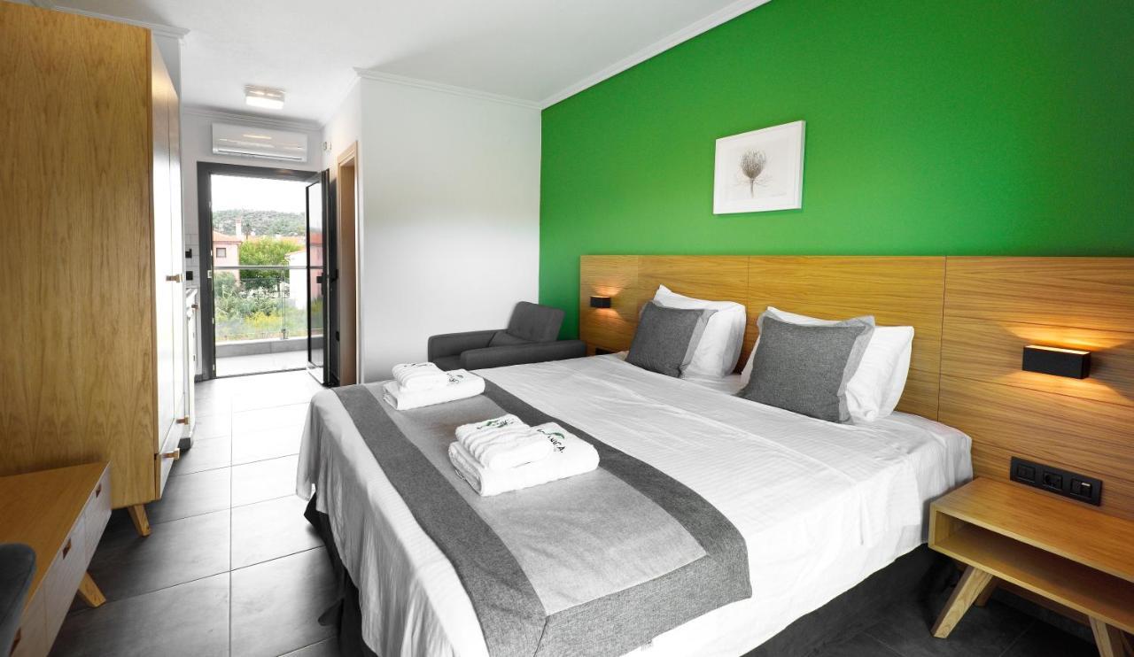 Botanica Luxury Suites Neos Marmaras Buitenkant foto